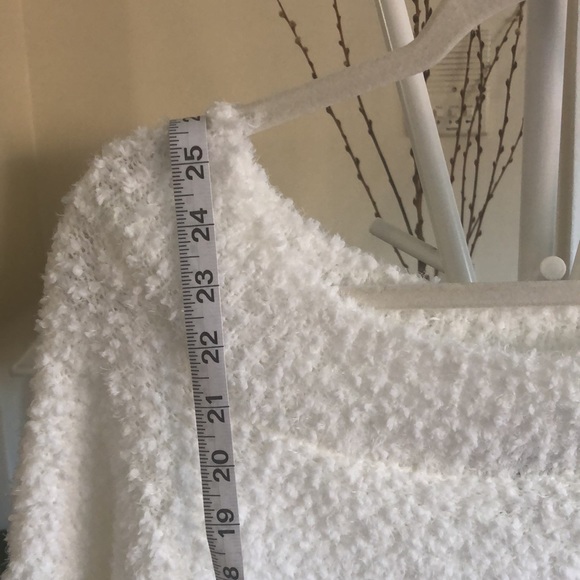 NWT Windsor Fluffy Plush White Sweater For Women-Warm and  Magical Look I M - Picture 11 of 15
